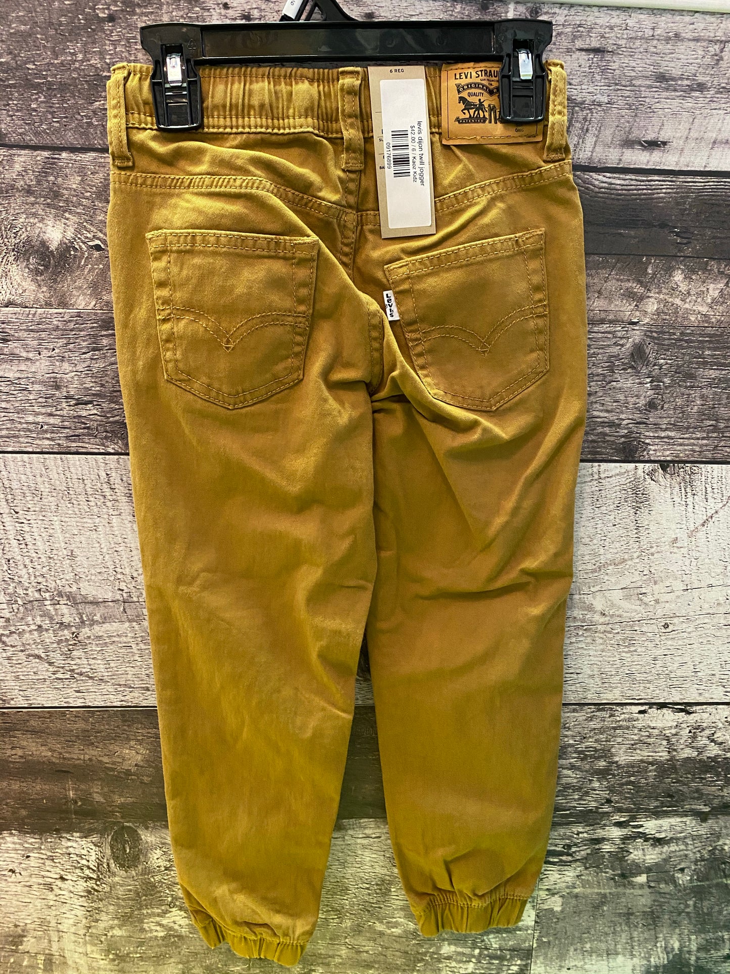 levis dijon twill jogger